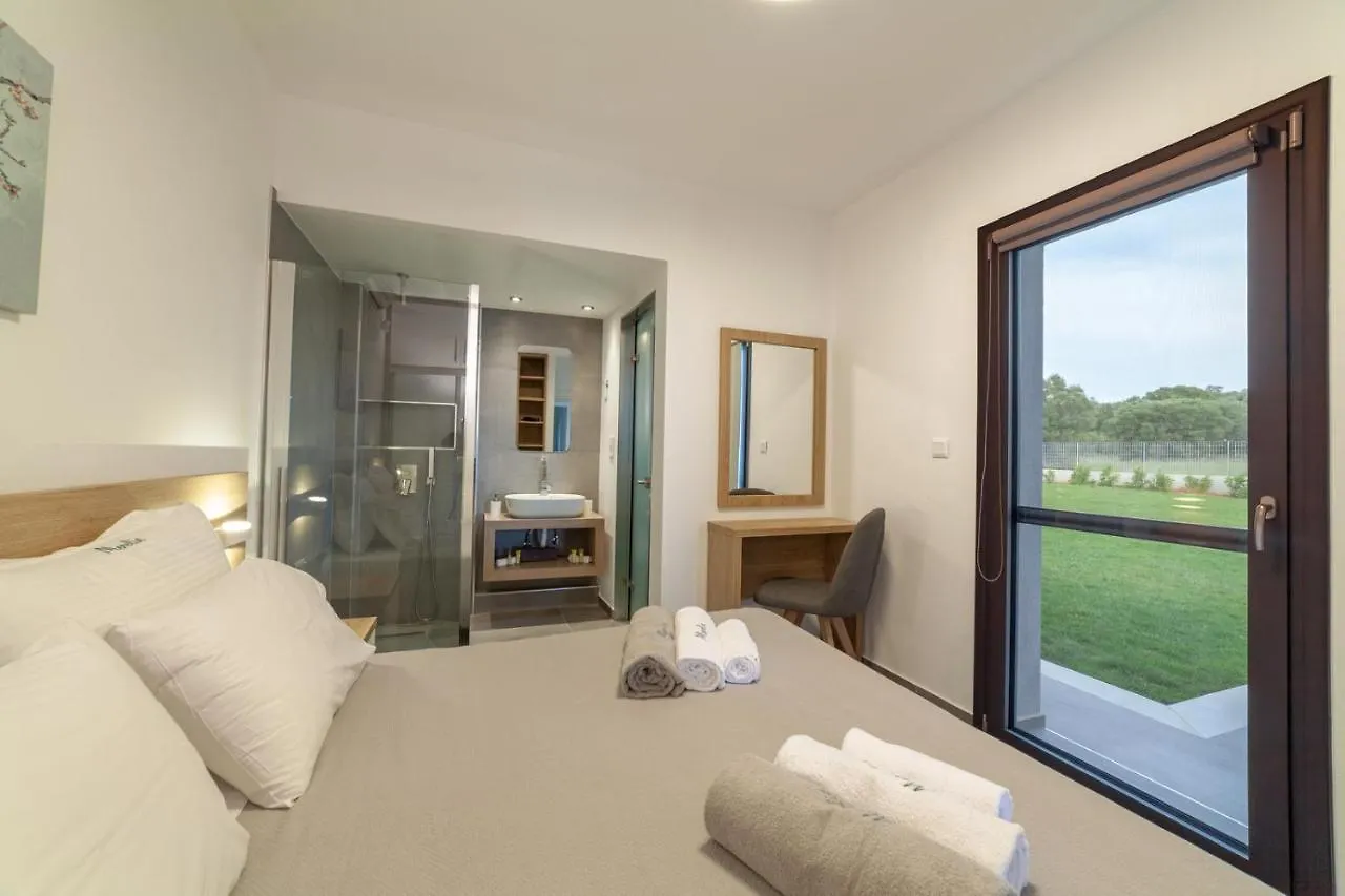 Merelia Luxury Villas - Halkidiki Nea Moudania Greece