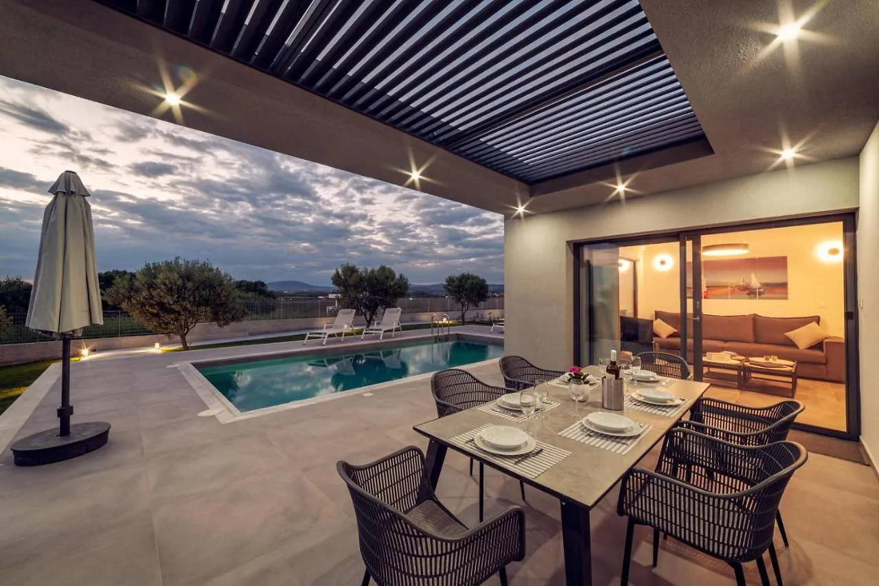 Merelia Luxury Villas - Halkidiki Nea Moudania
