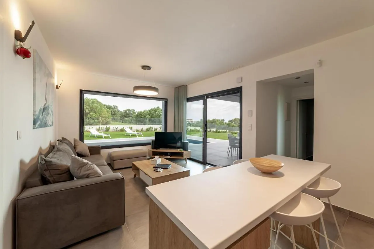 Merelia Luxury Villas - Halkidiki Nea Moudania